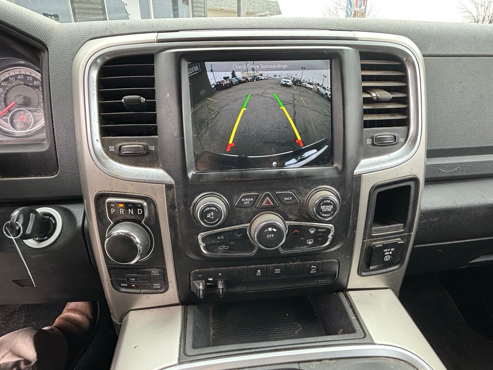 Used 2018 RAM 1500 Classic SLT image 12