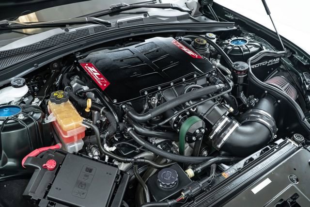 Used 2020 Chevrolet Camaro ZL1 image 32