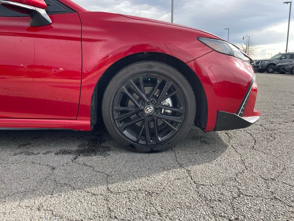 Used 2025 Toyota Camry SE w/ Convenience Package image 30