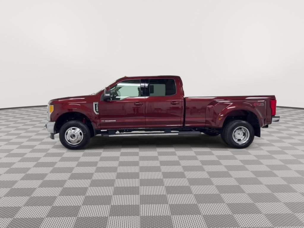 Used 2017 Ford F350 Lariat w/ Lariat Value Package AWD/4WD image 5