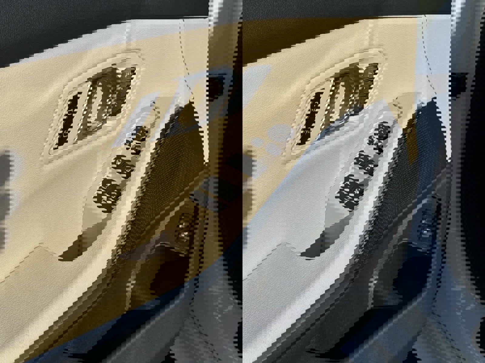 New 2026 BMW 330i Sedan w/ Premium Package image 18