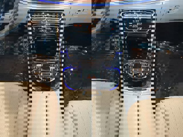 Used 2018 Mercedes-Benz E 300 image 18