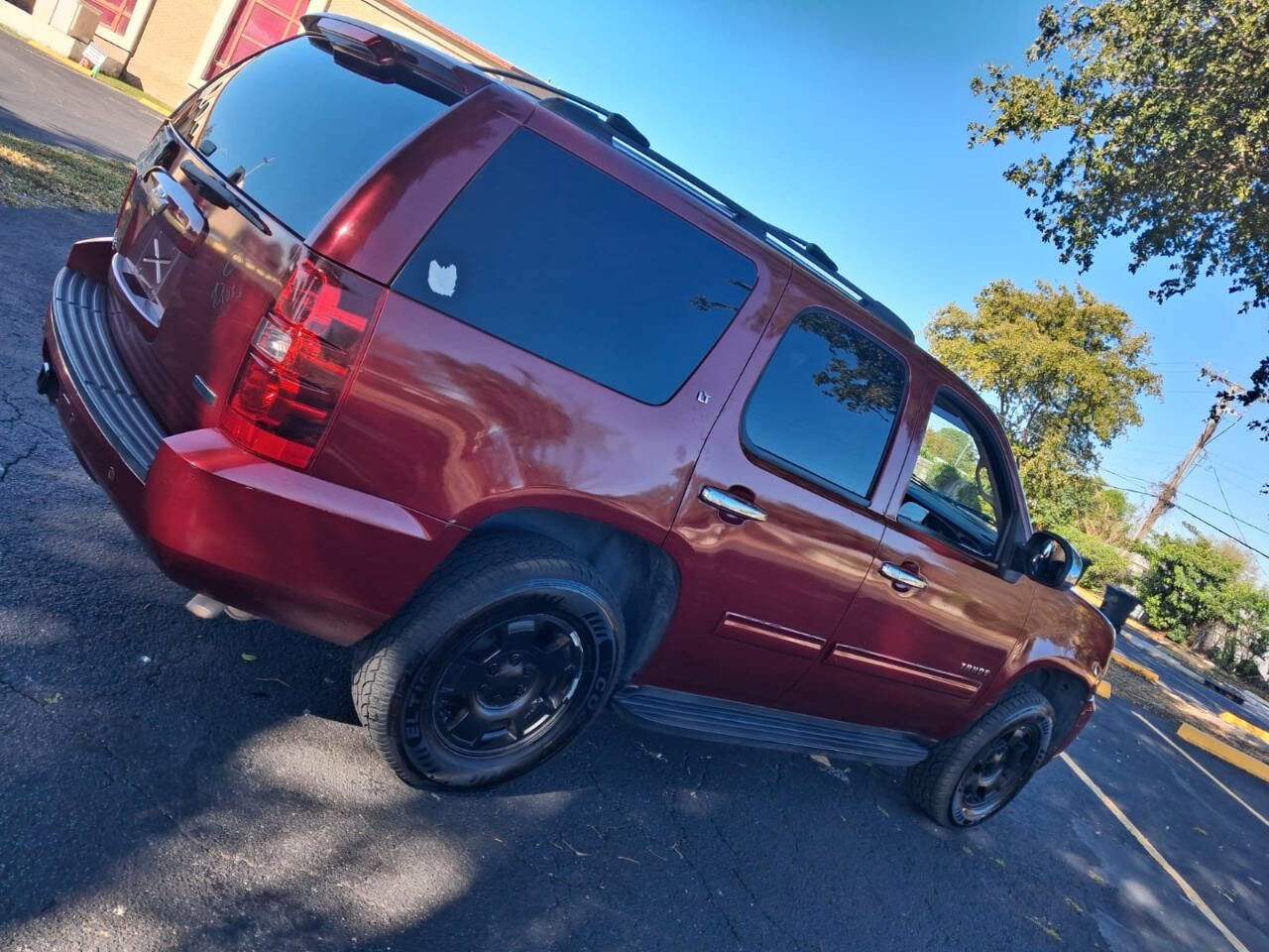Used 2010 Chevrolet Tahoe LT image 6