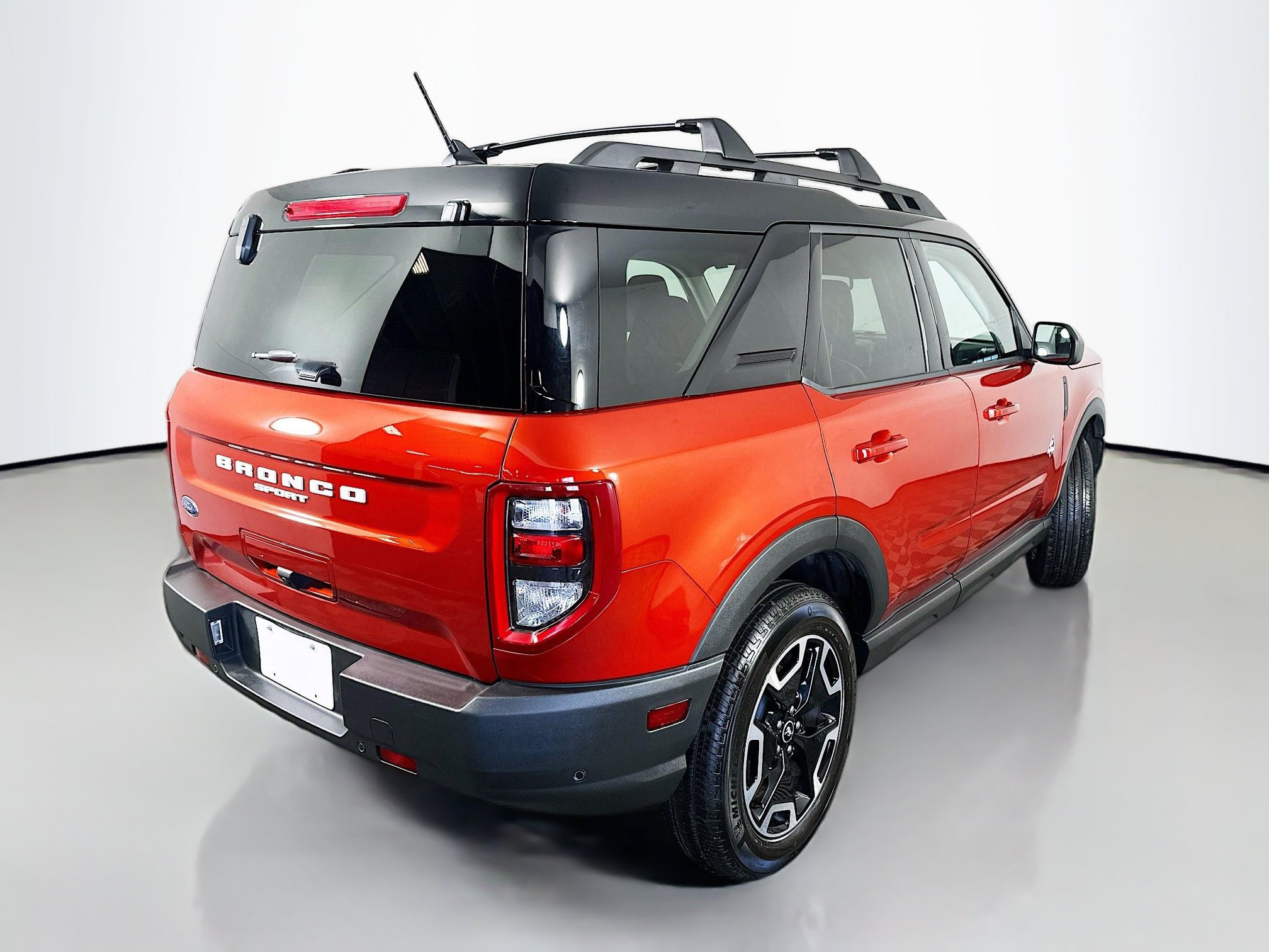 Used 2024 Ford Bronco Sport Outer Banks w/ Tech Package AWD/4WD image 7