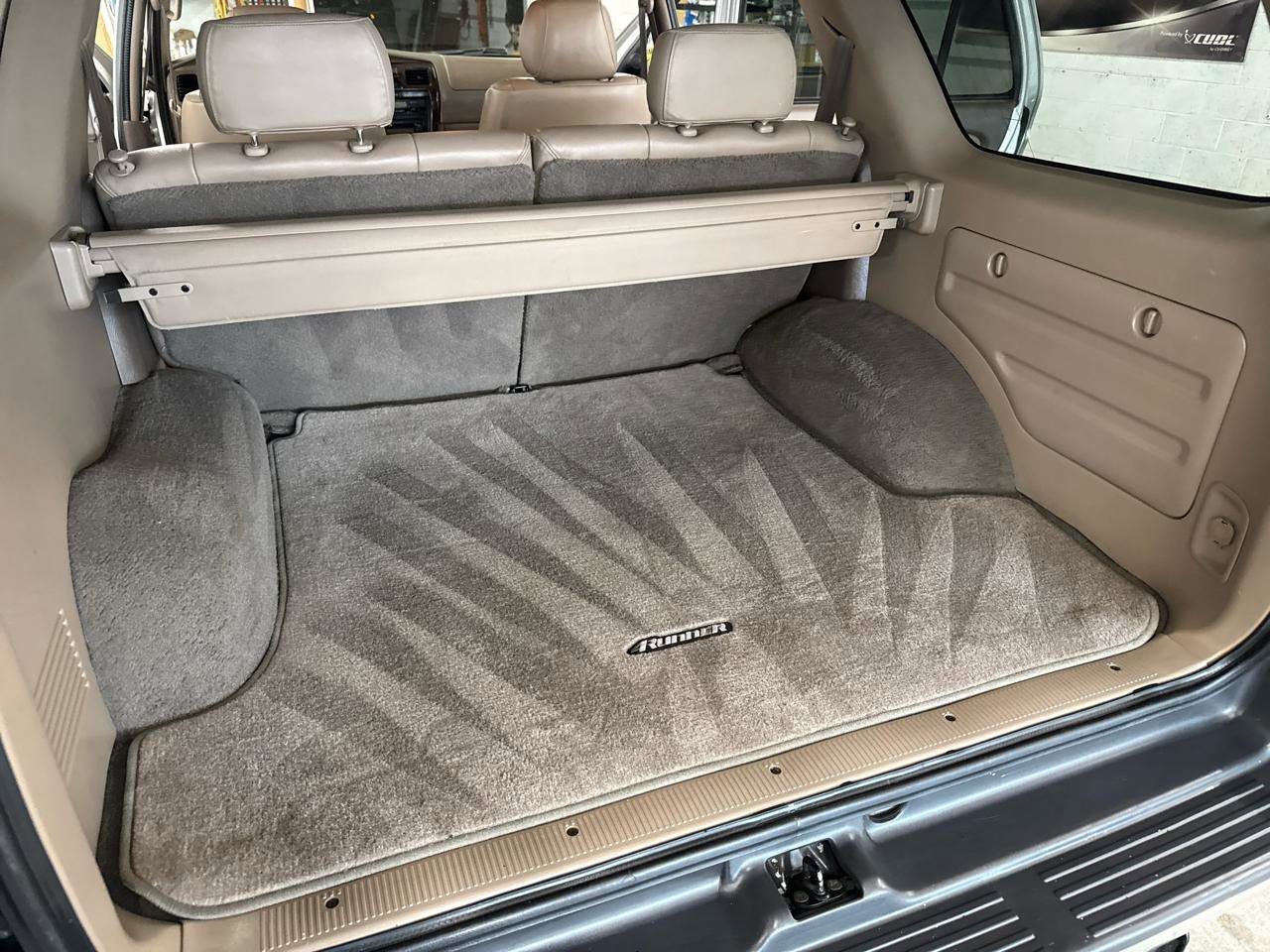 Used 2001 Toyota 4Runner Limited image 36