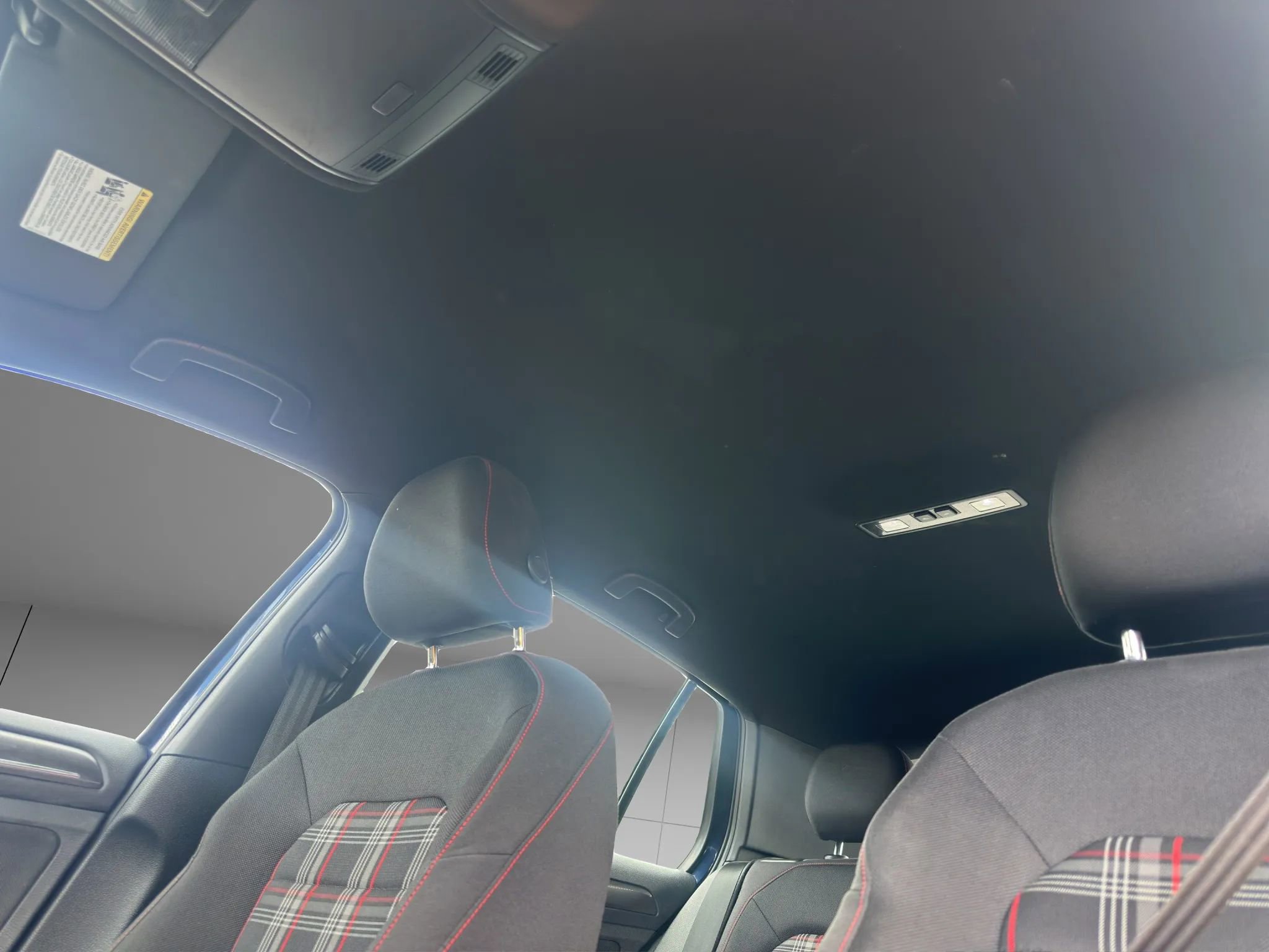 Used 2018 Volkswagen GTI S FWD image 15