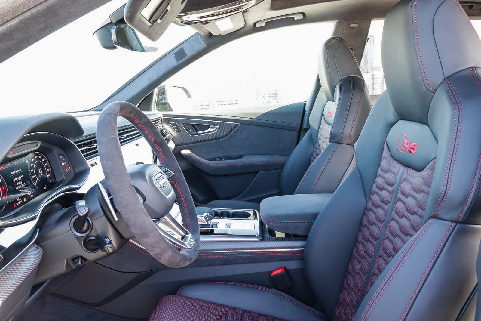 New 2025 Audi RS Q8 performance image 16