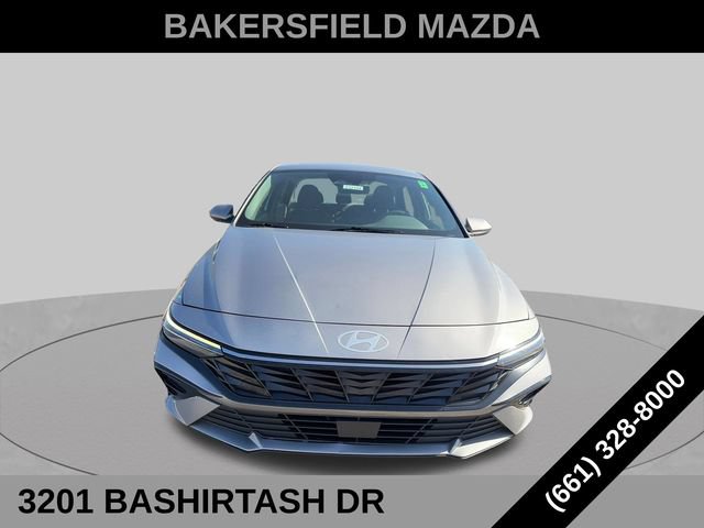 Used 2025 Hyundai Elantra SEL FWD image 8