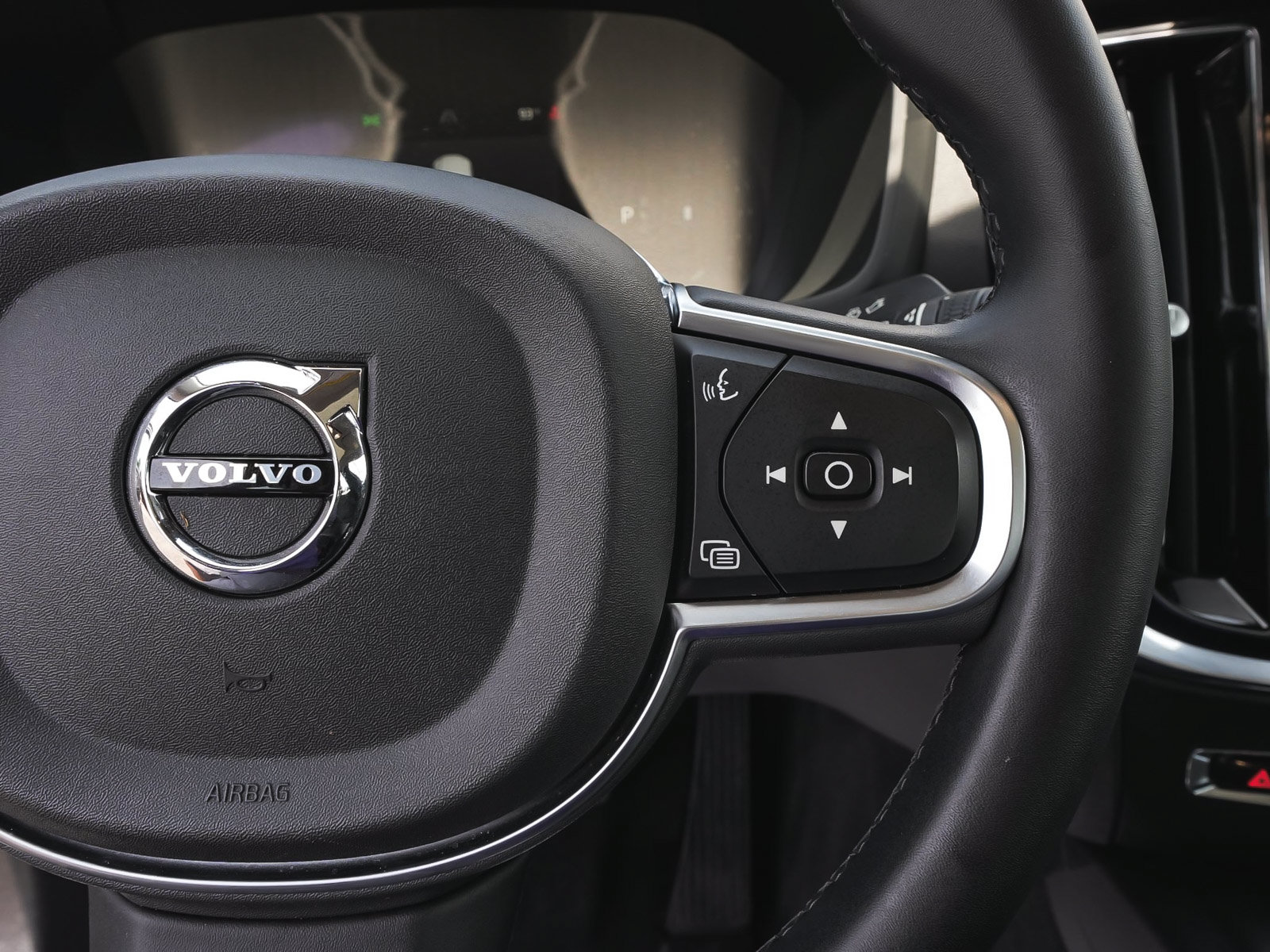 Used 2024 Volvo S60 B5 Core AWD/4WD image 18