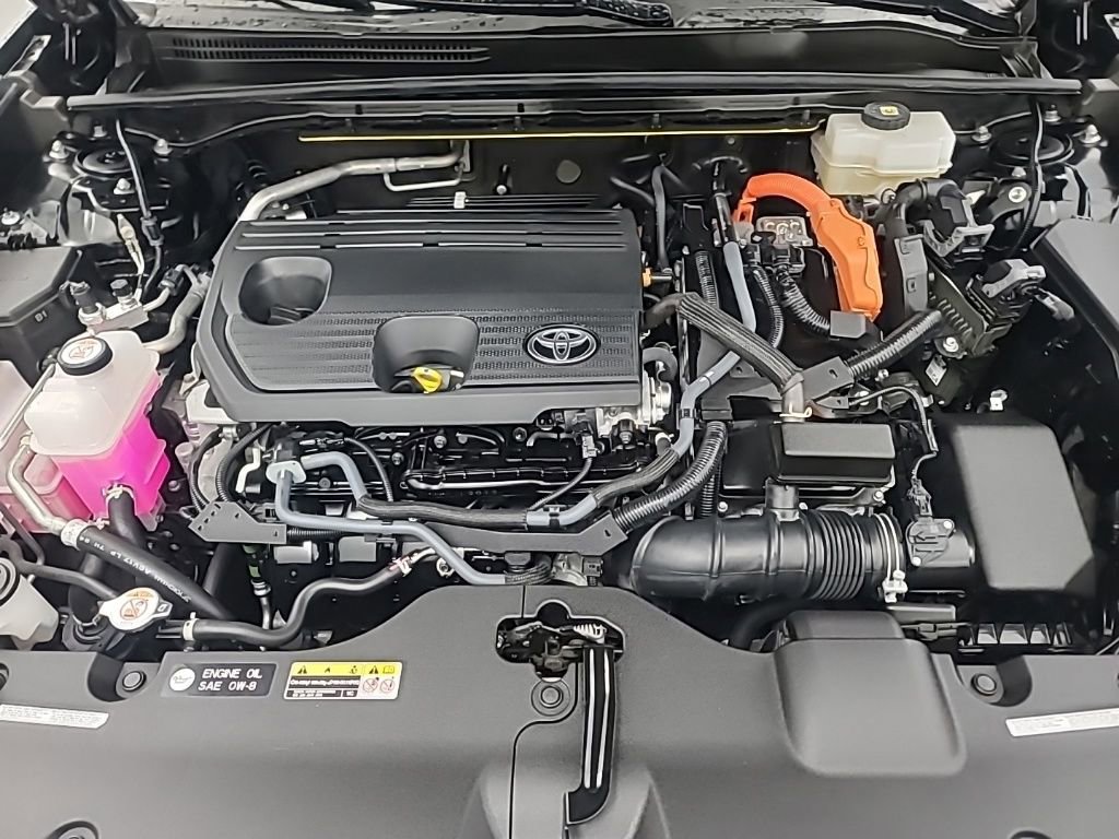 Used 2025 Toyota Crown XLE AWD/4WD image 38