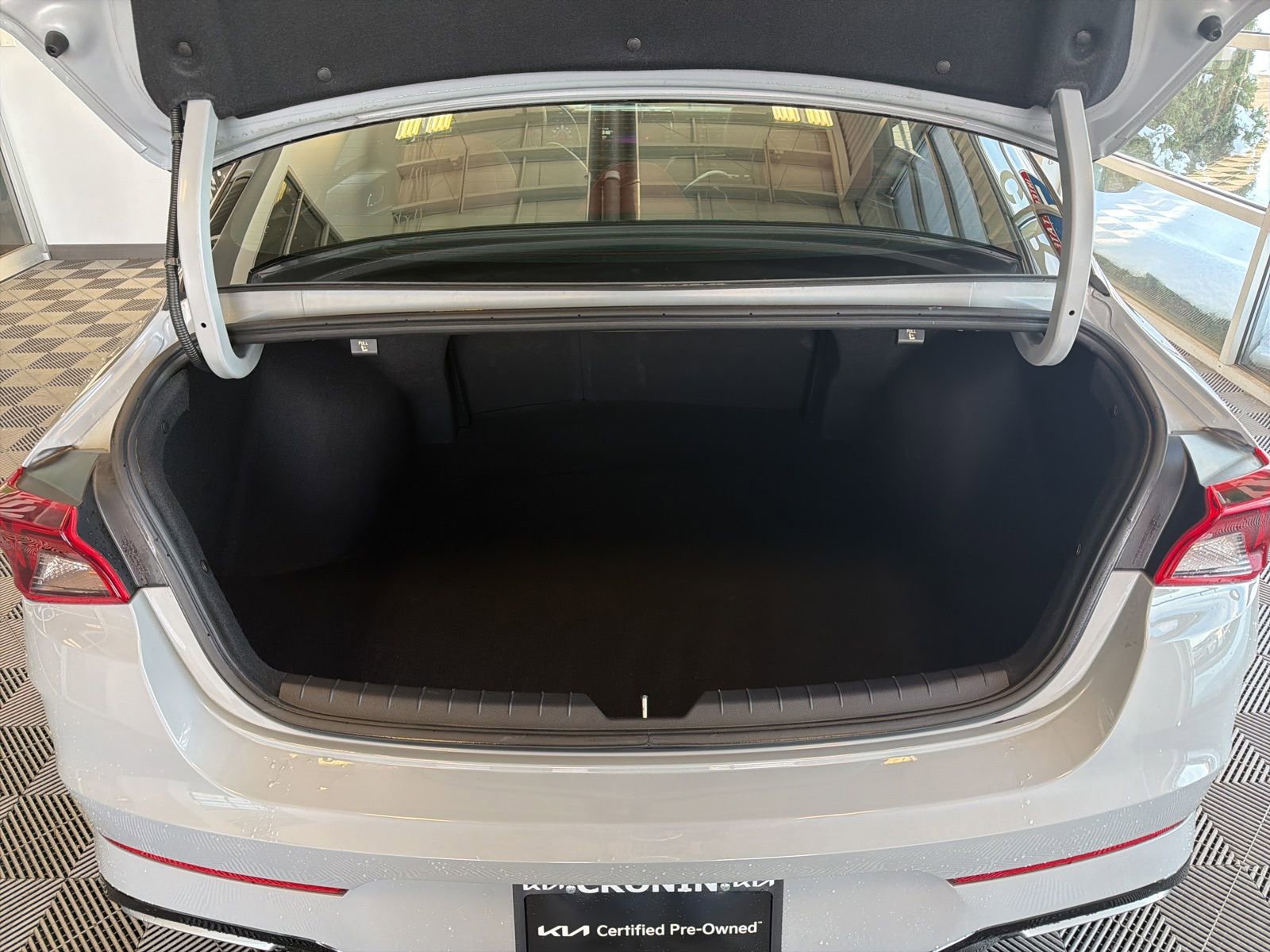 Used 2024 Kia K5 GT-Line w/ GT-Line Premium Package image 11