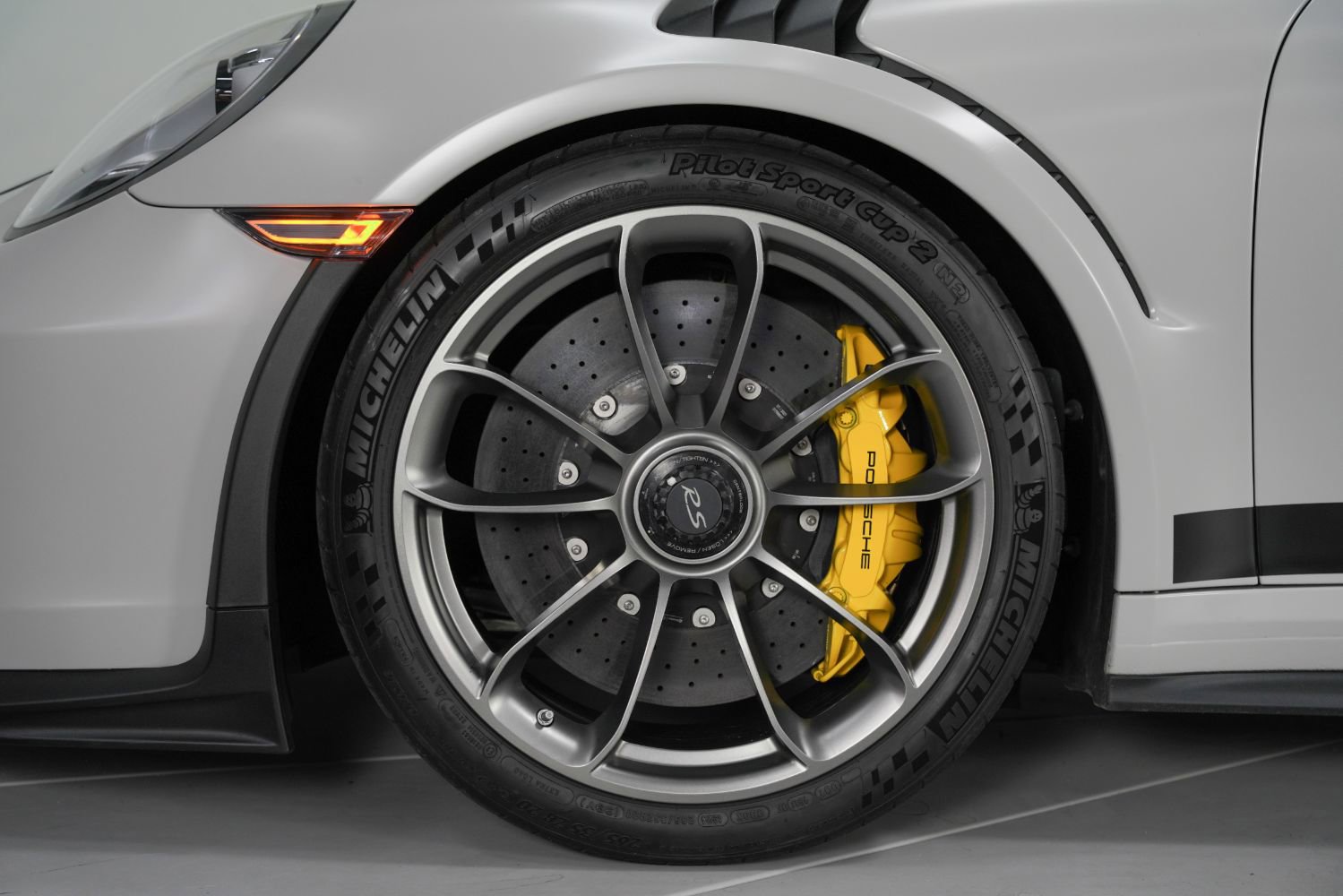 Used 2019 Porsche 911 GT3 RS RWD image 15