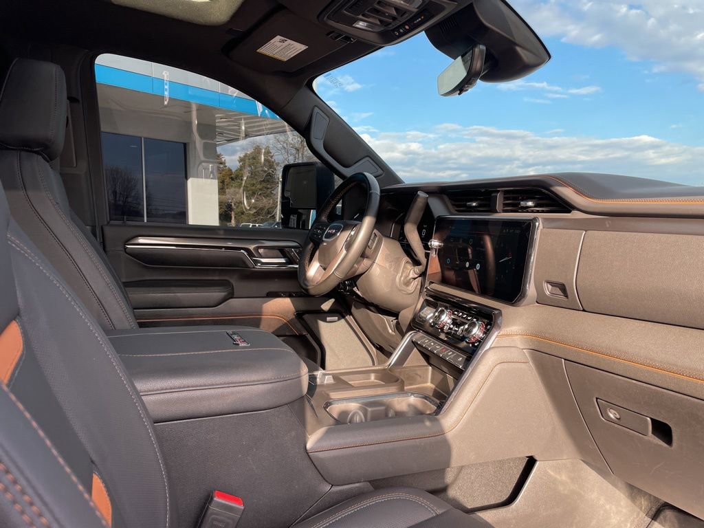Used 2024 GMC Sierra 2500 AT4 w/ AT4 Premium Plus Package image 30