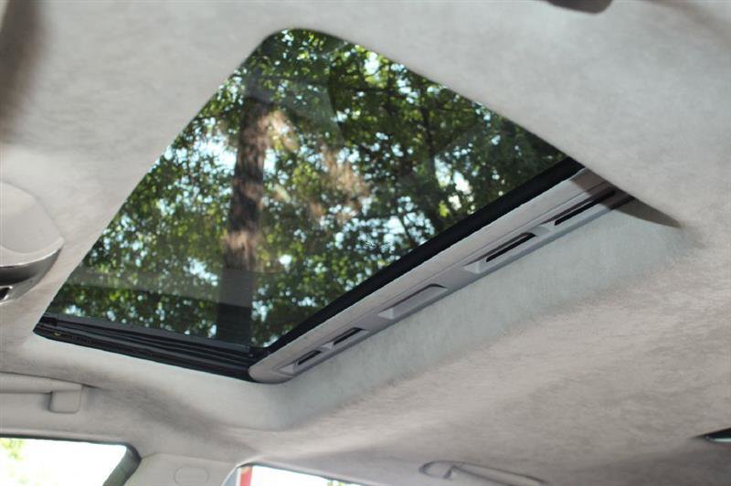 Used 2017 Maserati Quattroporte S GranLusso image 25