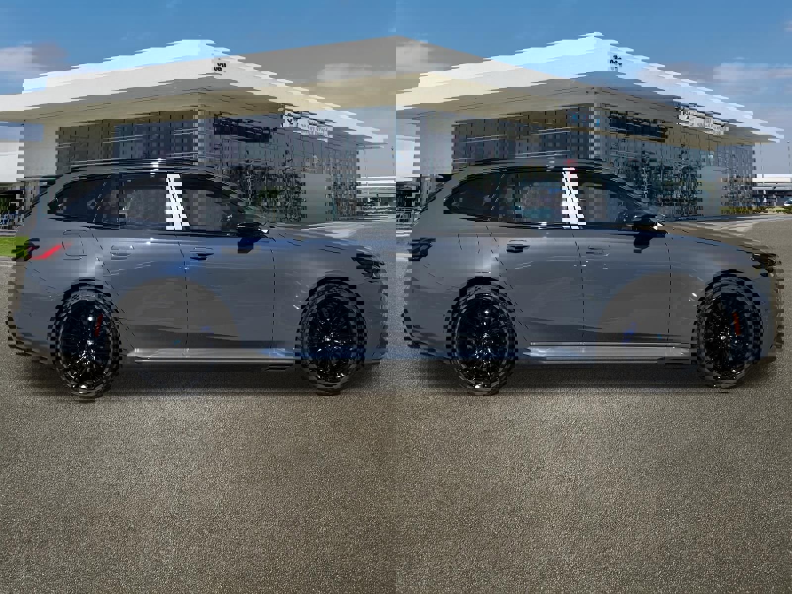 New 2026 BMW M5 Touring image 12