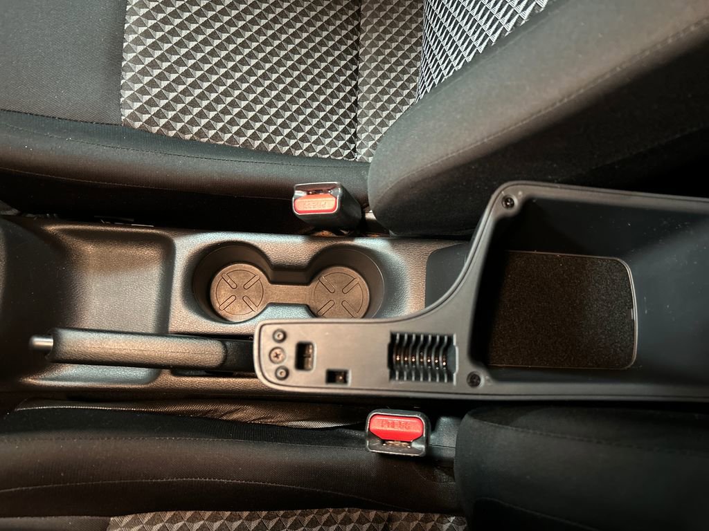 Used 2022 Nissan Versa S w/ Lighting Package image 19