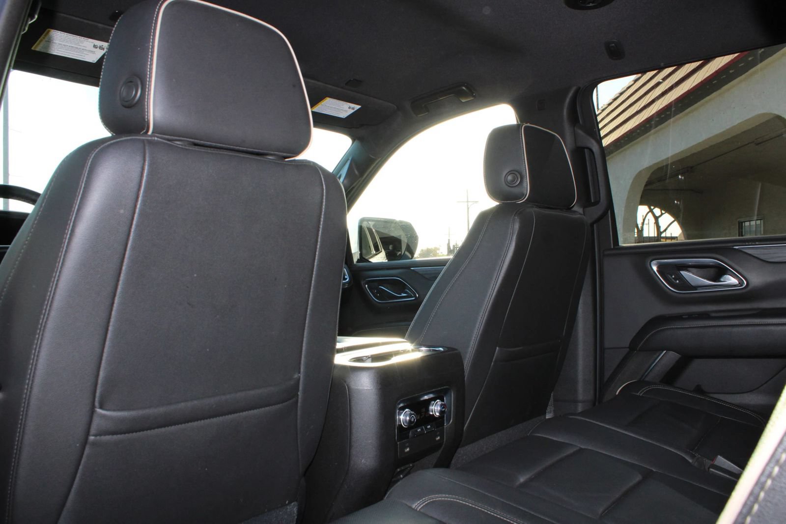 Used 2021 GMC Yukon XL SLT AWD/4WD image 17