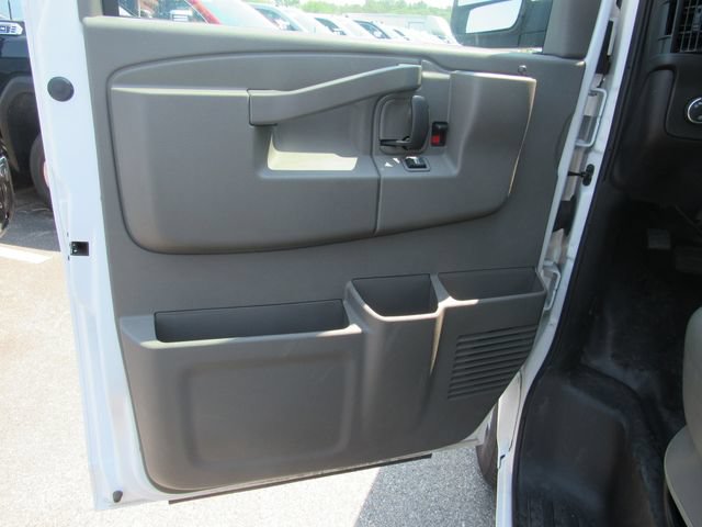 Certified 2025 Chevrolet Express 2500 w/ Driver Convenience Package RWD image 9