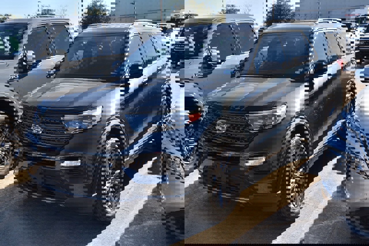 Used 2022 Ford Explorer XLT w/ Equipment Group 202A
