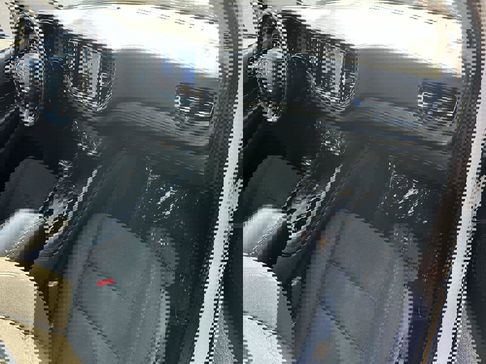 Used 2021 Dodge Durango SXT w/ 3rd Row Seating Group image 12