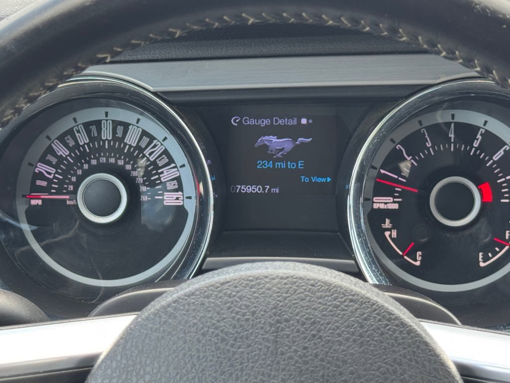 Used 2013 Ford Mustang Premium RWD image 24