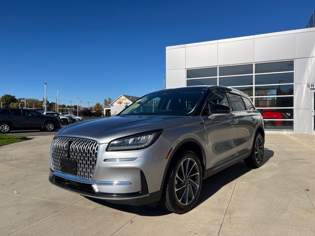 Used 2024 Lincoln Corsair AWD w/ Equipment Group 101A image 5