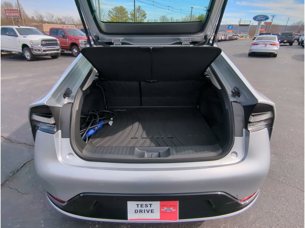 Used 2025 Toyota Prius Plug-In Hybrid image 23