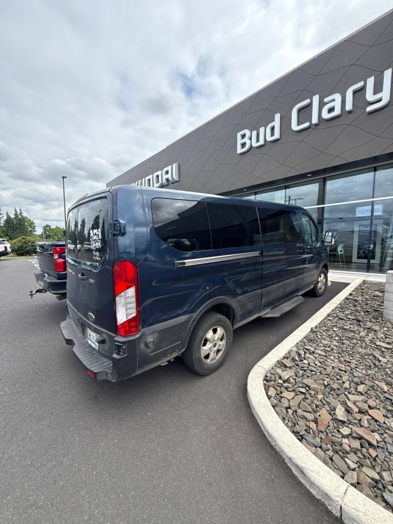 Used 2019 Ford Transit 350 XLT RWD image 4