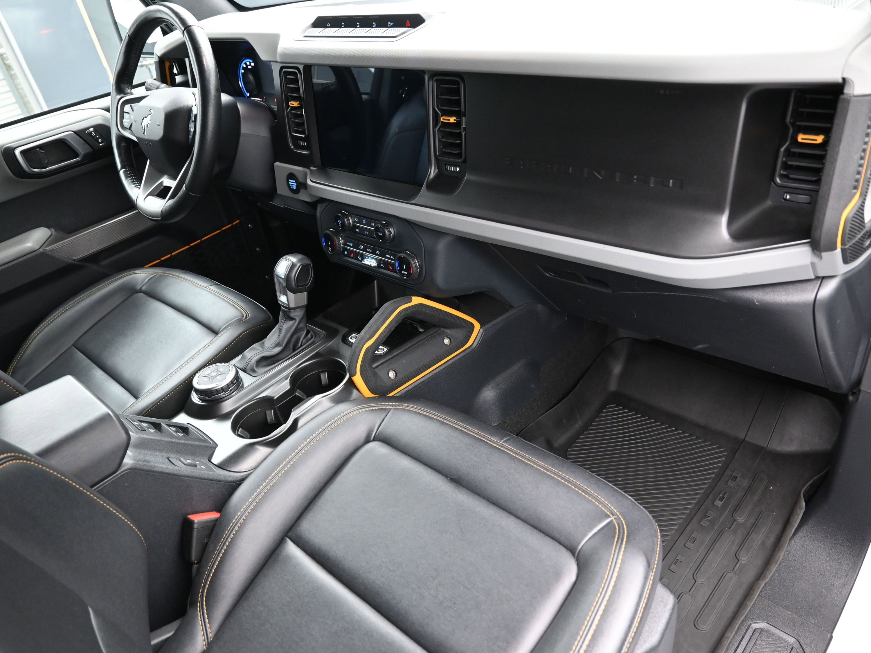 Used 2022 Ford Bronco Badlands image 42