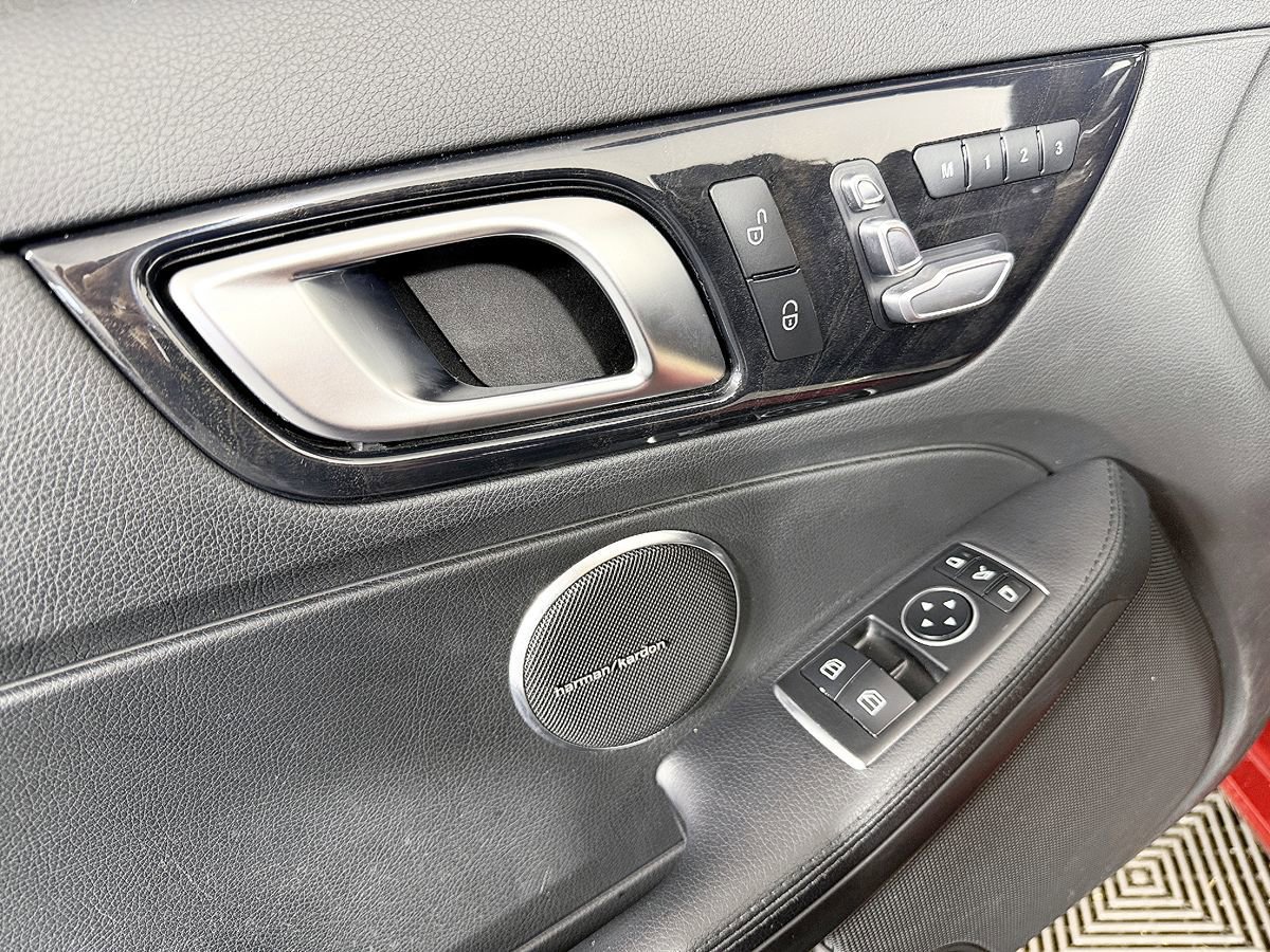 Used 2019 Mercedes-Benz SLC 300 image 31