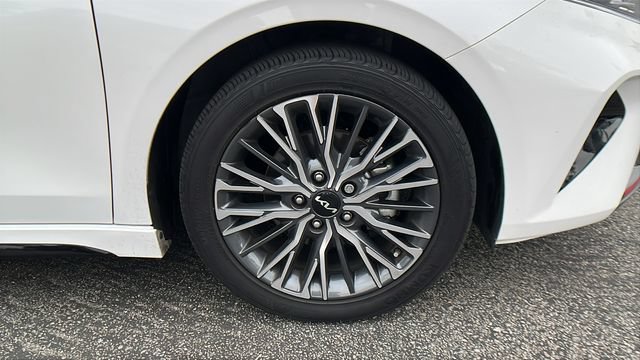 Used 2023 Kia Forte GT-Line w/ GT-Line Technology Package FWD image 11