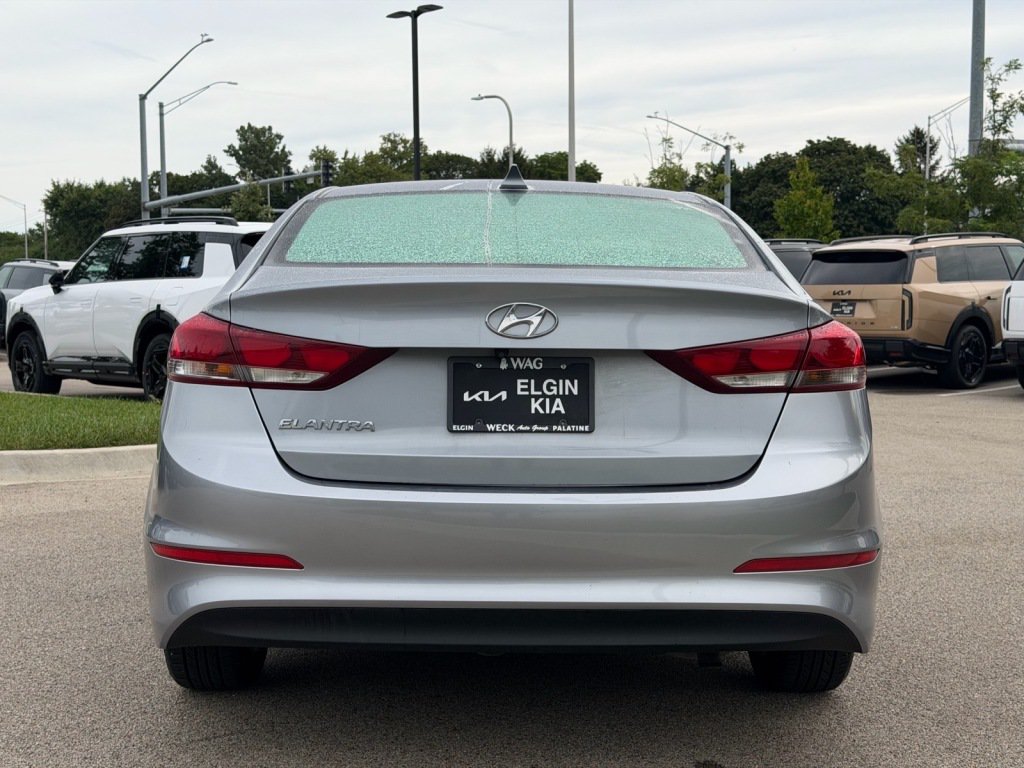 Used 2017 Hyundai Elantra SE w/ SE A/T Tech Package 03 FWD image 4