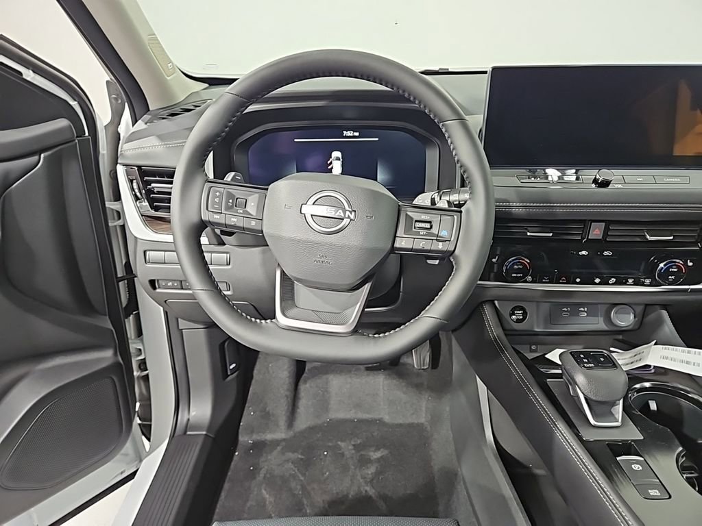 New 2025 Nissan Rogue Platinum w/ Platinum Premium Package image 13