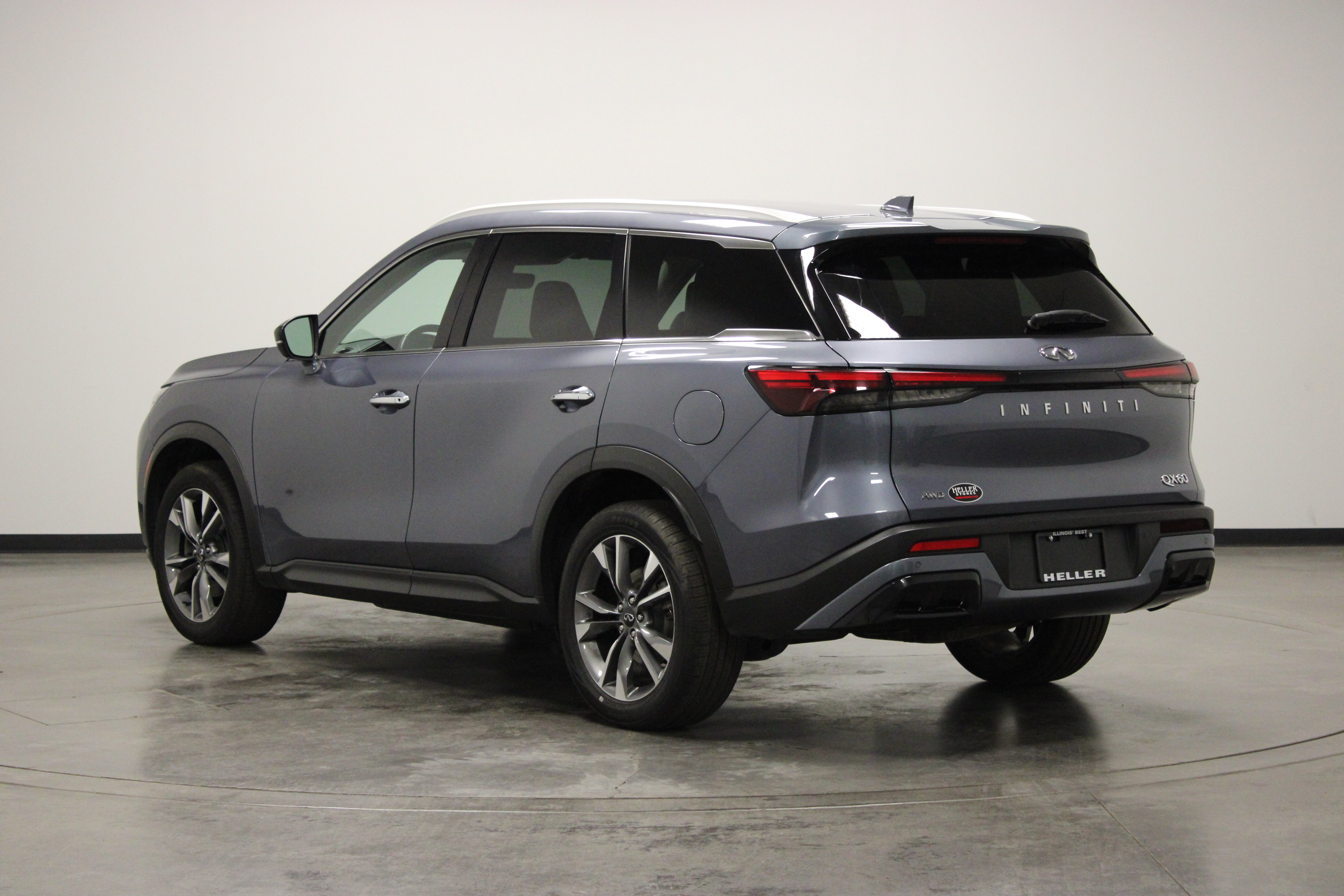 Used 2024 INFINITI QX60 Luxe AWD/4WD image 6