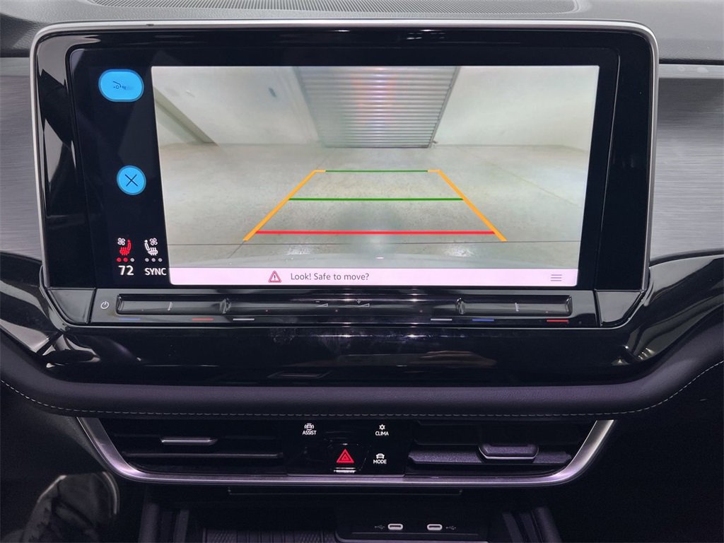 Used 2025 Volkswagen Atlas Cross Sport SE image 14