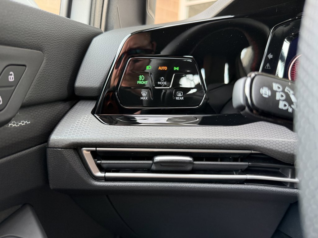 Used 2024 Volkswagen GTI S image 28