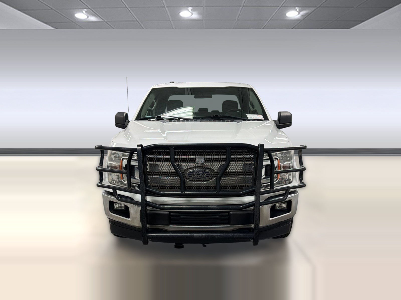 Used 2018 Ford F150 XLT w/ Trailer Tow Package RWD image 4