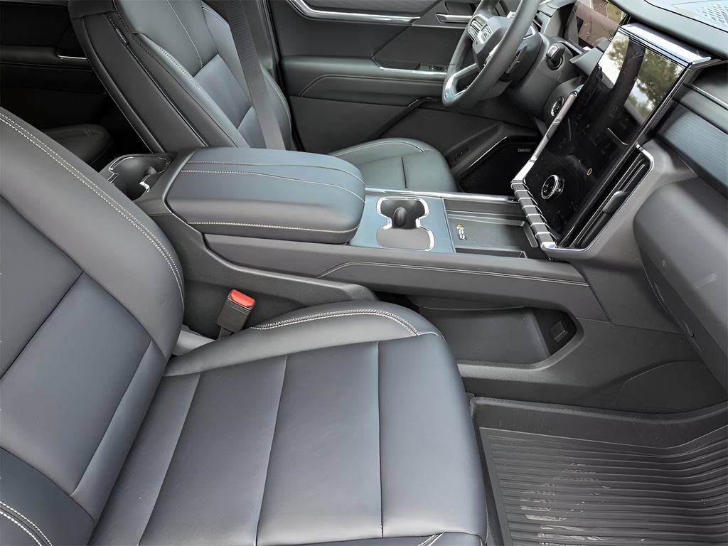 Used 2026 GMC Acadia Elevation w/ Black Edition FWD image 28