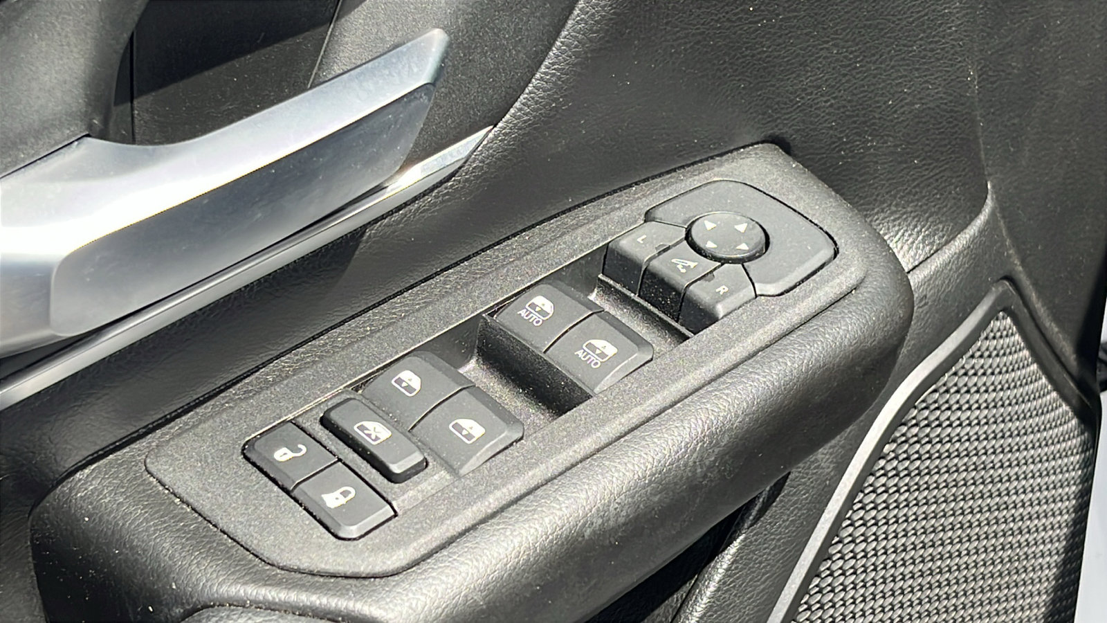 Used 2025 RAM 1500 Lone Star image 12