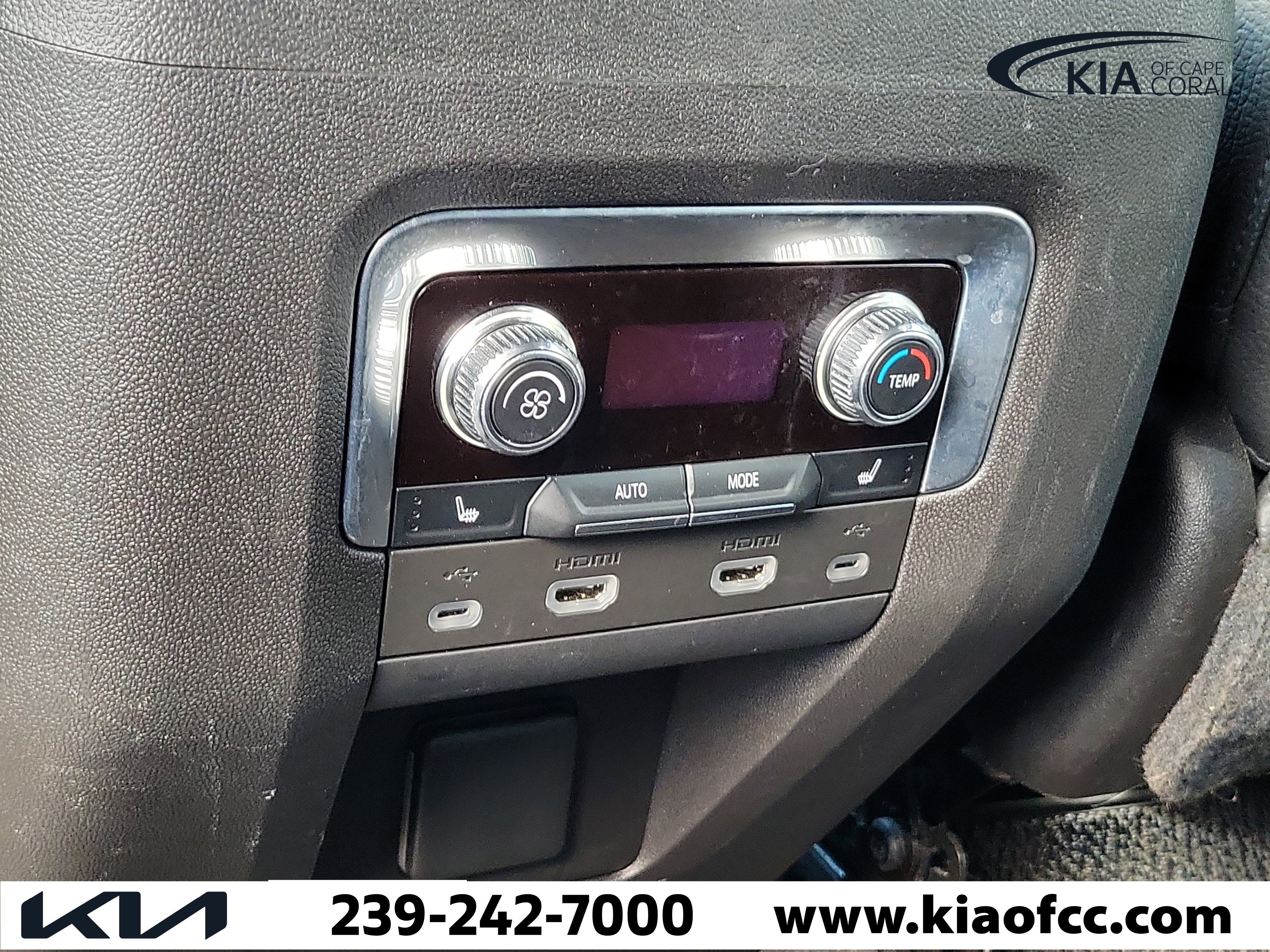 Used 2021 GMC Yukon XL Denali w/ Advanced Technology Package image 19