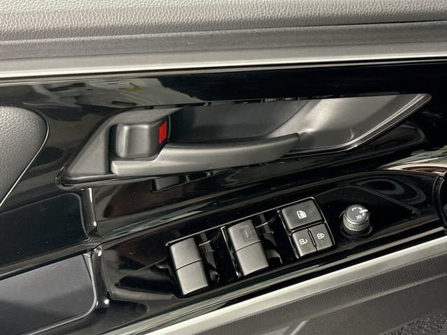 Certified 2024 Toyota bZ4X AWD image 19