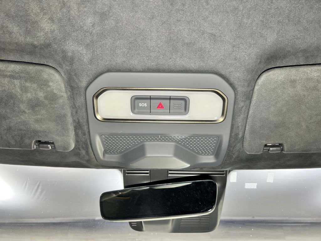 Used 2024 Rivian R1S Adventure AWD/4WD image 25