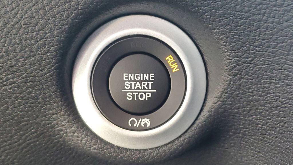 New 2026 Chrysler Pacifica Select image 25