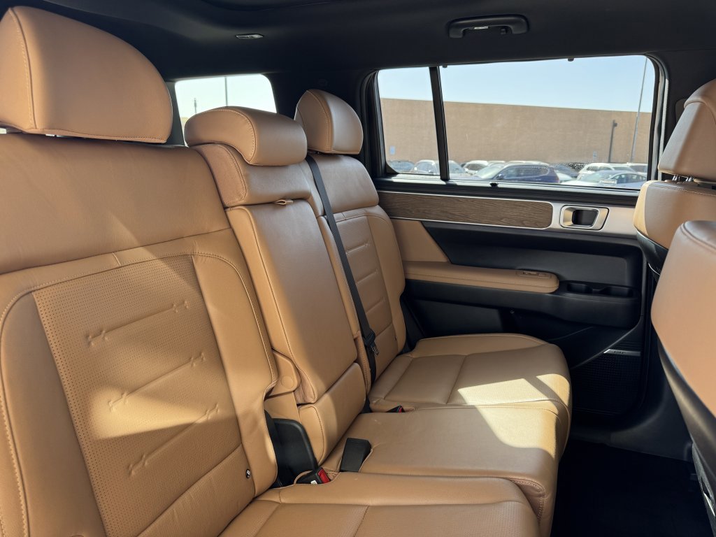 Used 2024 Hyundai Santa Fe Limited image 42