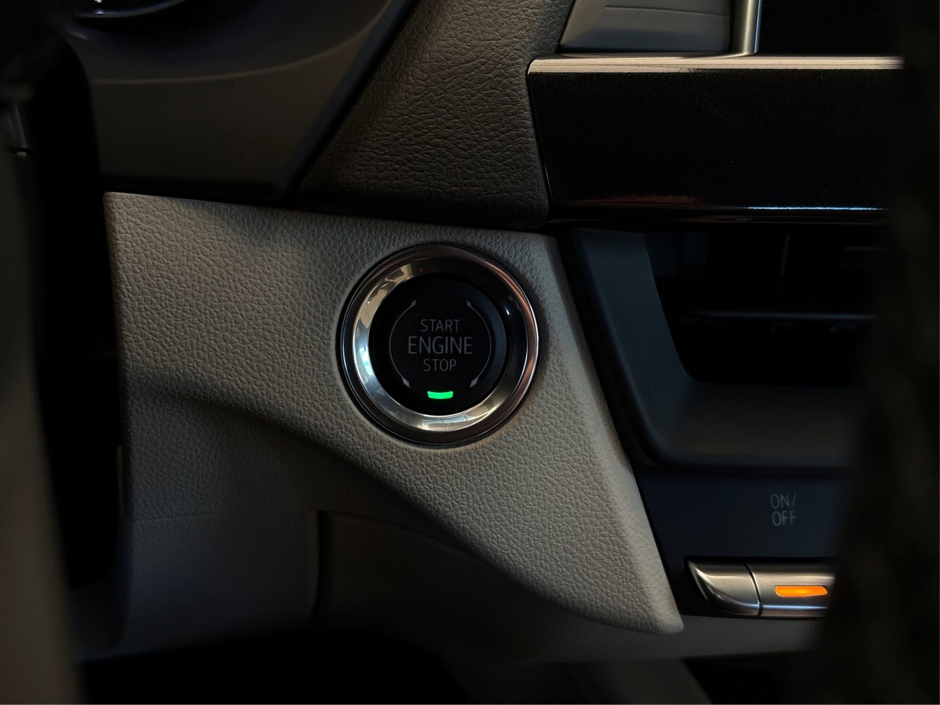 Used 2026 Cadillac CT4 Luxury image 26