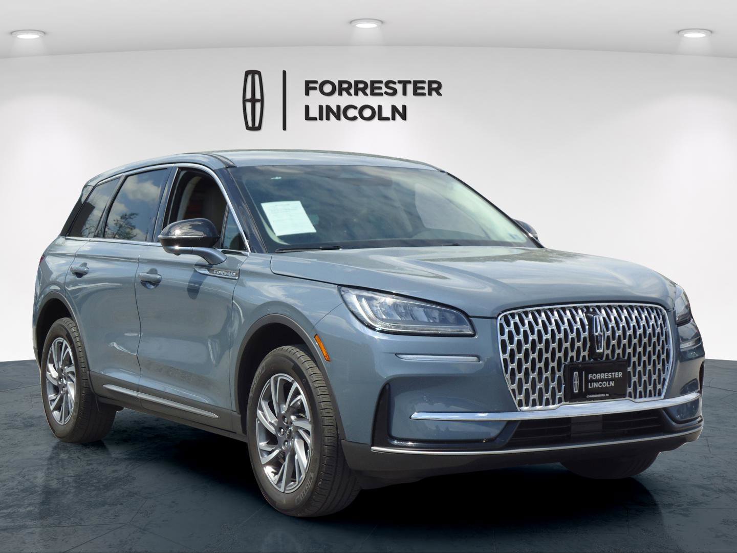 Used 2023 Lincoln Corsair AWD w/ Equipment Group 101A image 1