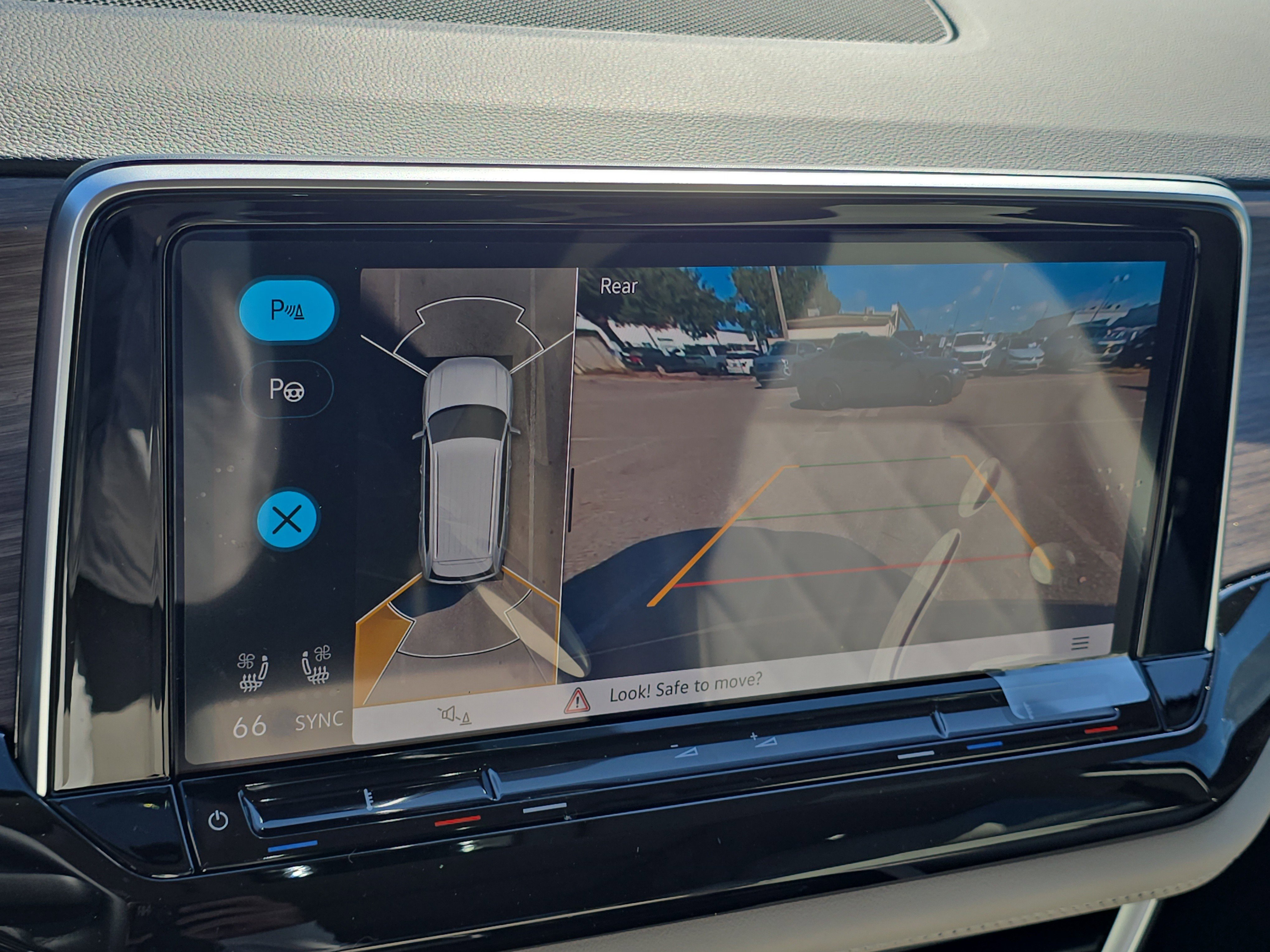 New 2026 Volkswagen Atlas SEL Premium R-Line image 25