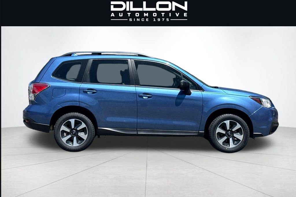 Used 2018 Subaru Forester 2.5i w/ Alloy Wheel Package AWD/4WD image 3