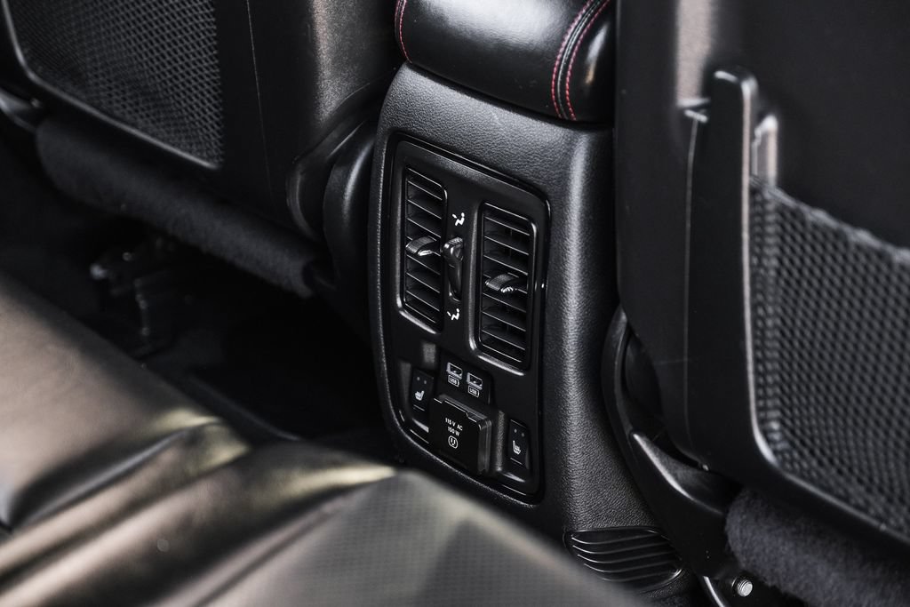 Used 2025 Dodge Durango R/T AWD/4WD image 41