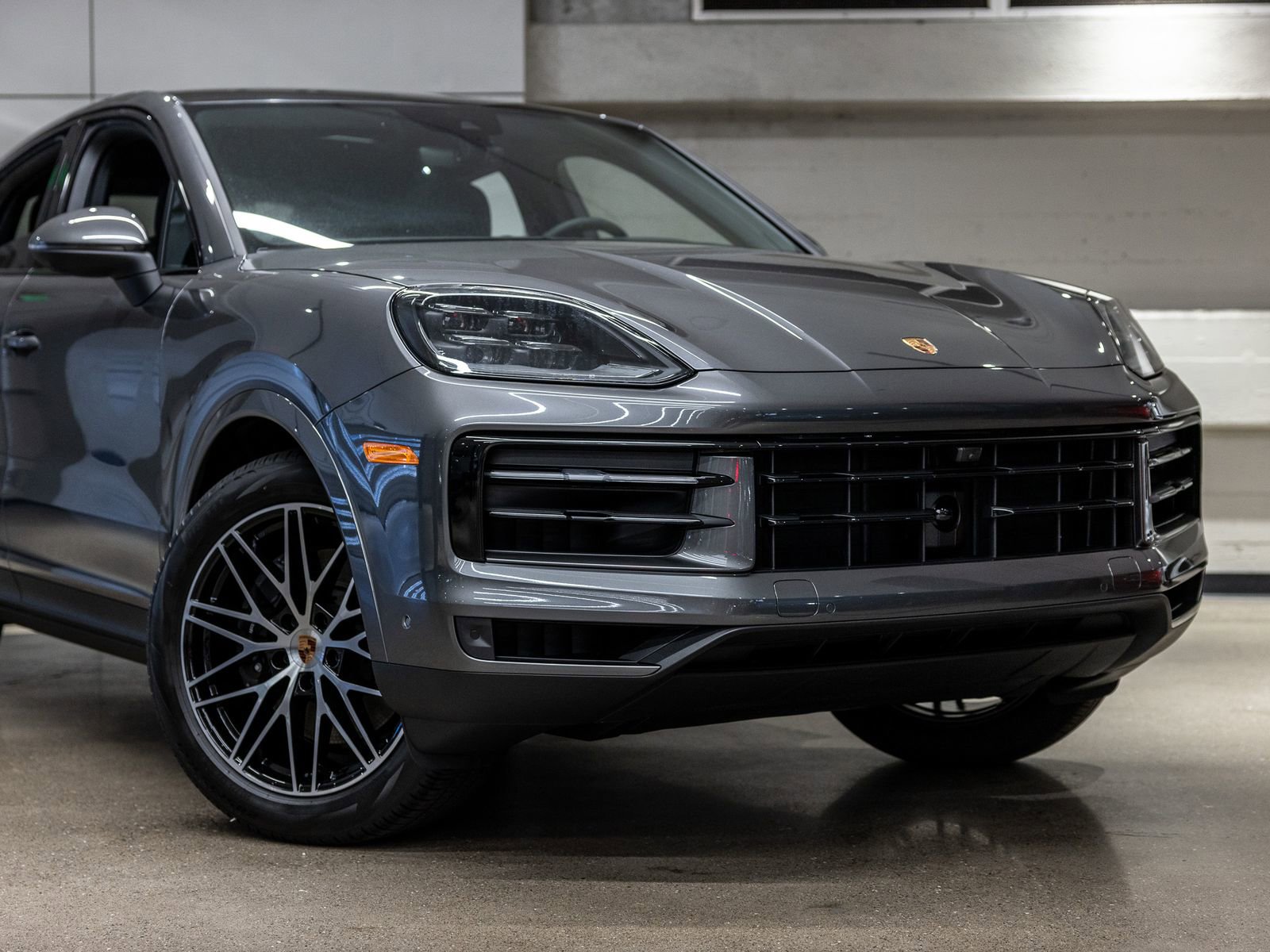 Certified 2025 Porsche Cayenne Coupe AWD/4WD image 14